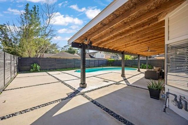 10826 Sageburrow Dr Drive, Houston, TX 77089