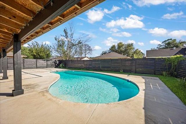 10826 Sageburrow Dr Drive, Houston, TX 77089