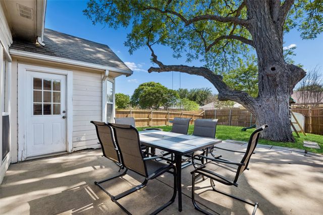 2117 Oak Bend Lane, Garland, TX 75040