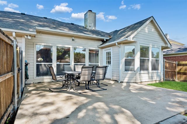 2117 Oak Bend Lane, Garland, TX 75040