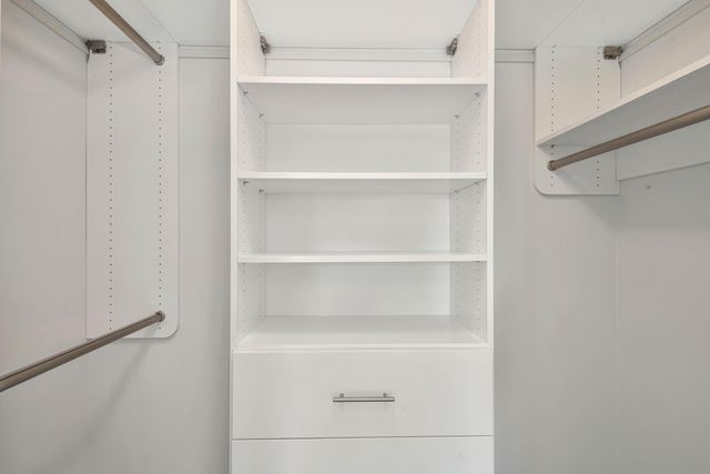 154 Beaton Drive W, West Fargo, ND 58078