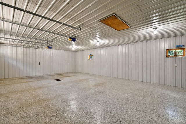 154 Beaton Drive W, West Fargo, ND 58078