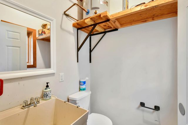 154 Beaton Drive W, West Fargo, ND 58078