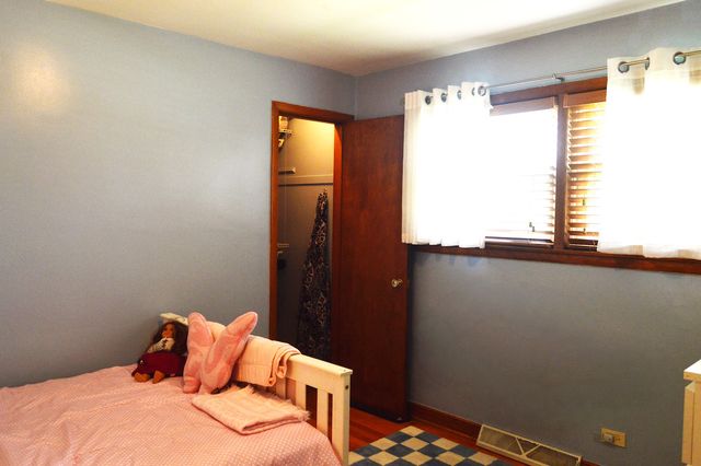 8400 N Osceola Avenue, Niles, IL 60714