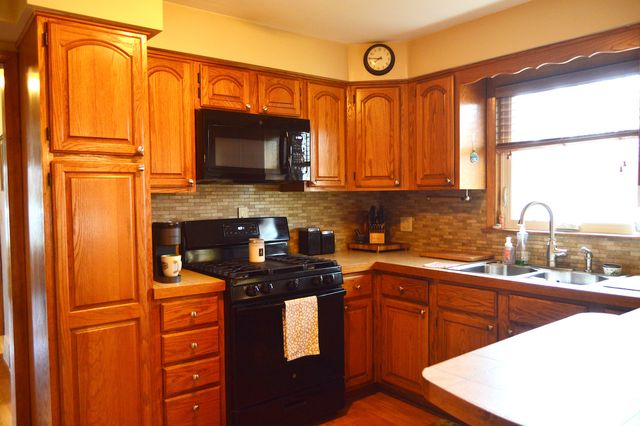 8400 N Osceola Avenue, Niles, IL 60714