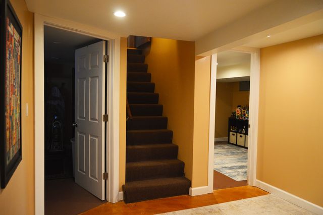 8400 N Osceola Avenue, Niles, IL 60714