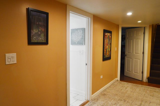 8400 N Osceola Avenue, Niles, IL 60714