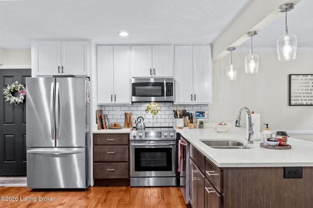 7505 Glen Arbor Rd, Louisville, KY 40222