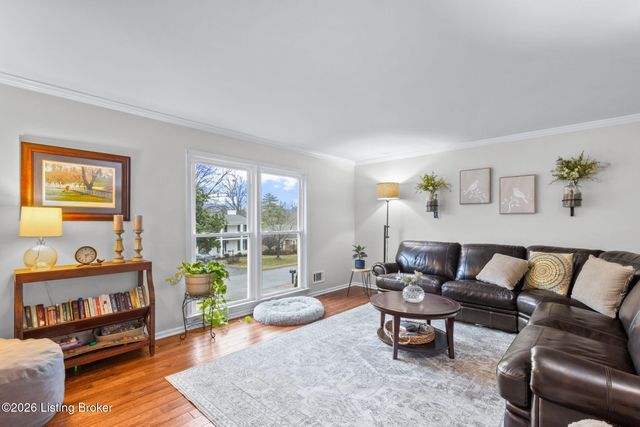 7505 Glen Arbor Rd, Louisville, KY 40222