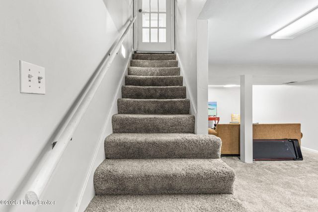 7505 Glen Arbor Rd, Louisville, KY 40222