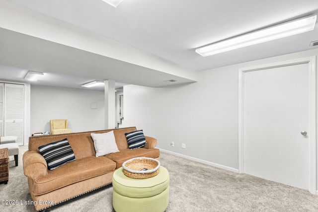 7505 Glen Arbor Rd, Louisville, KY 40222