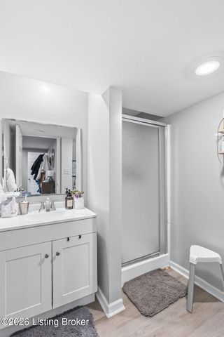 7505 Glen Arbor Rd, Louisville, KY 40222