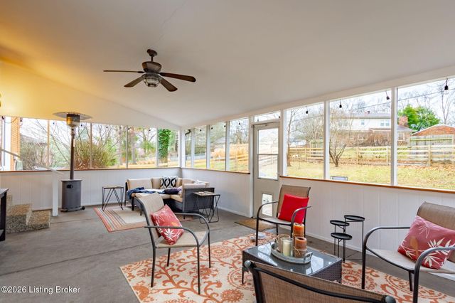 7505 Glen Arbor Rd, Louisville, KY 40222