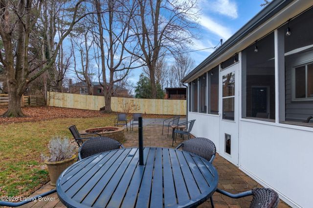 7505 Glen Arbor Rd, Louisville, KY 40222