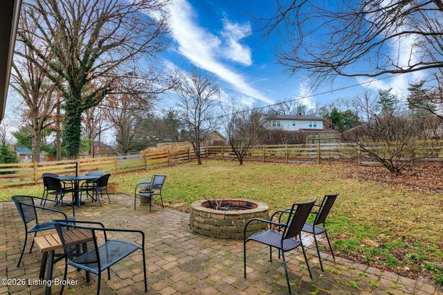 7505 Glen Arbor Rd, Louisville, KY 40222