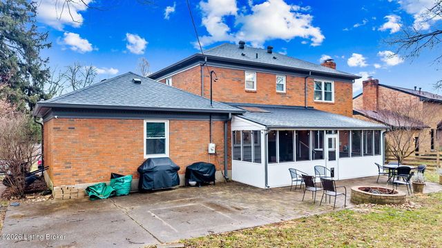 7505 Glen Arbor Rd, Louisville, KY 40222