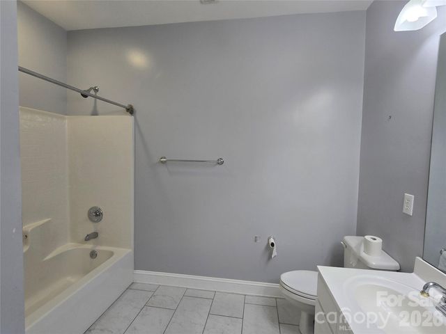 2615 Merion Hills Court, Charlotte, NC 28269