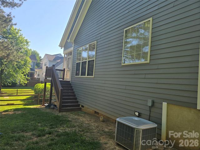 2615 Merion Hills Court, Charlotte, NC 28269