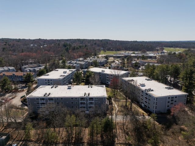 255 North Rd 201, Chelmsford, MA 01824