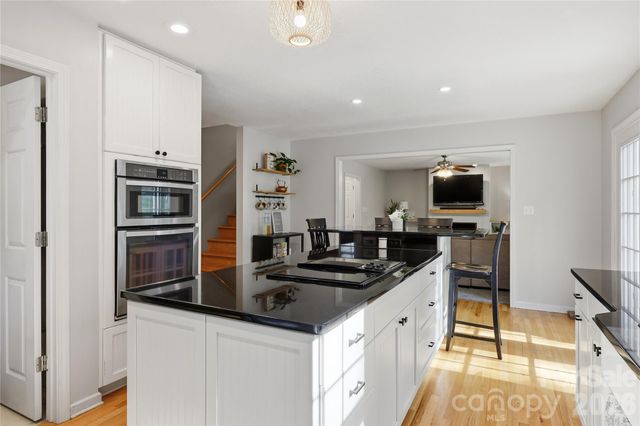 275 Ferguson Drive, Asheville, NC 28806