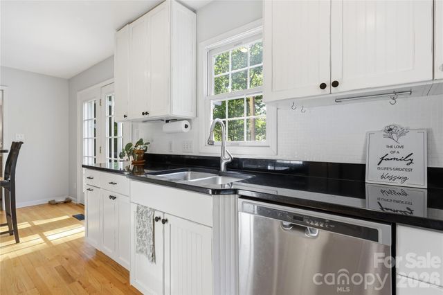 275 Ferguson Drive, Asheville, NC 28806