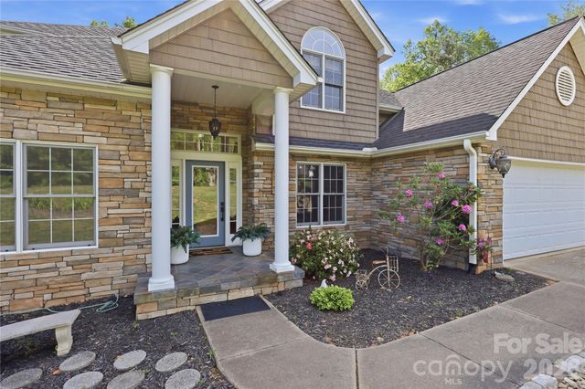 275 Ferguson Drive, Asheville, NC 28806