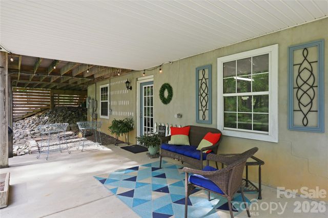 275 Ferguson Drive, Asheville, NC 28806
