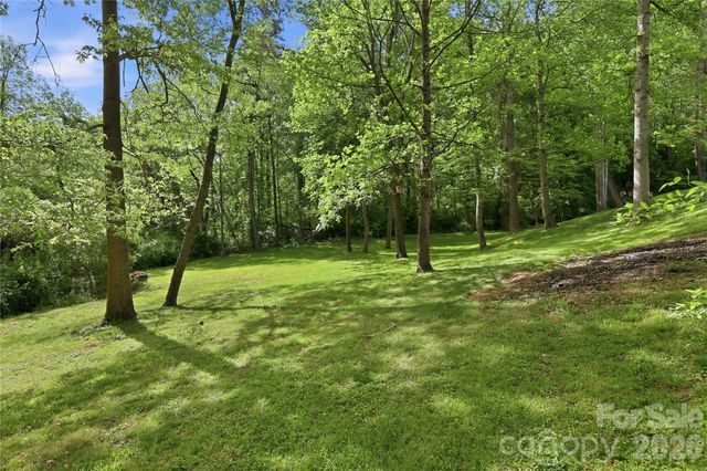 275 Ferguson Drive, Asheville, NC 28806