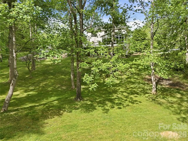 275 Ferguson Drive, Asheville, NC 28806
