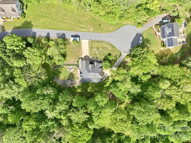 275 Ferguson Drive, Asheville, NC 28806