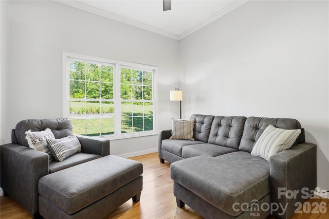 275 Ferguson Drive, Asheville, NC 28806