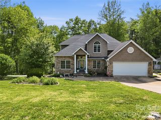 275 Ferguson Drive, Asheville, NC 28806