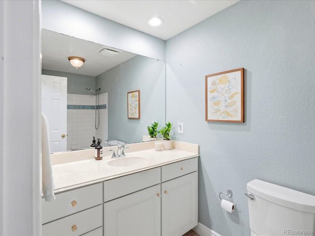 4253 E Weaver Pl, Centennial, CO 80121