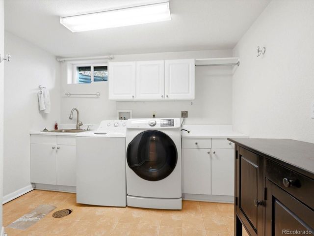 4253 E Weaver Pl, Centennial, CO 80121