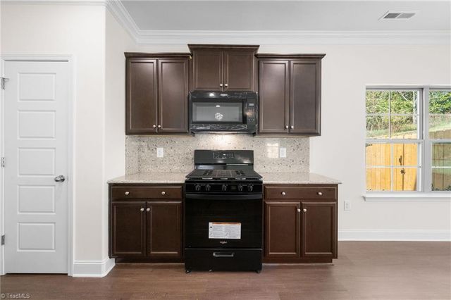 2962 Flat Rock Drive, Winston-salem, NC 27127