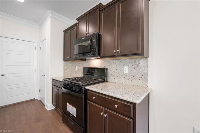 2962 Flat Rock Drive, Winston-salem, NC 27127