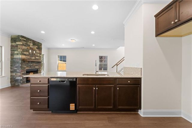 2962 Flat Rock Drive, Winston-salem, NC 27127