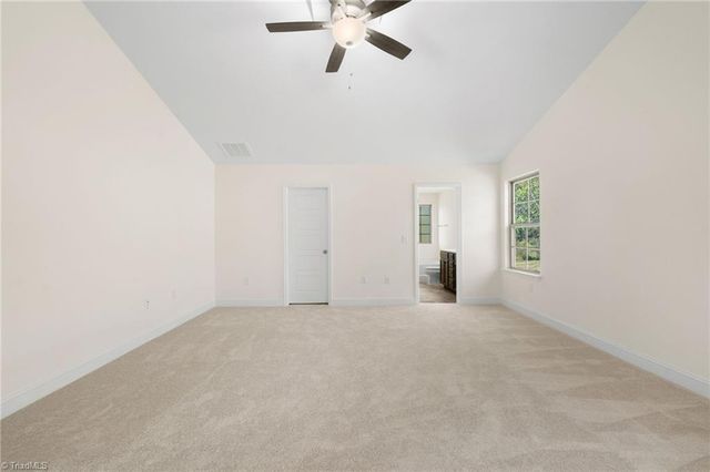 2962 Flat Rock Drive, Winston-salem, NC 27127