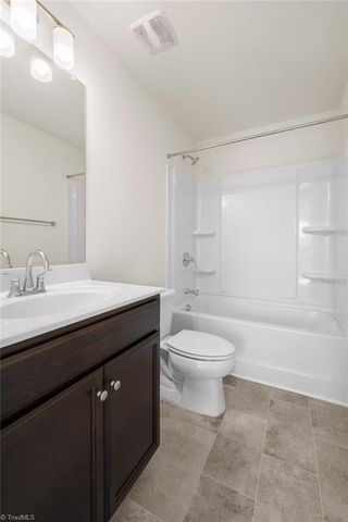 2962 Flat Rock Drive, Winston-salem, NC 27127