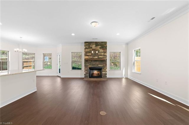 2962 Flat Rock Drive, Winston-salem, NC 27127