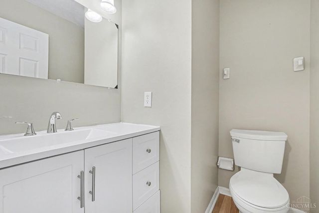 939 Venetian Terrace, Cincinnati, OH 45224