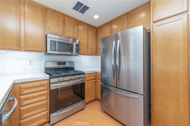 234 Dewdrop, Irvine, CA 92603