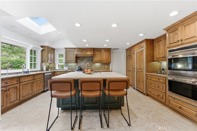 19511 Rosita, Tarzana, CA 91356
