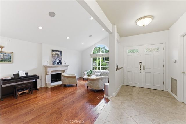 19511 Rosita, Tarzana, CA 91356
