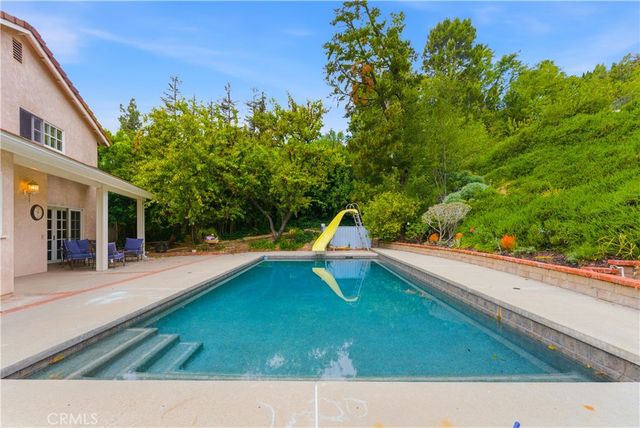 19511 Rosita, Tarzana, CA 91356