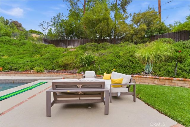 19511 Rosita, Tarzana, CA 91356