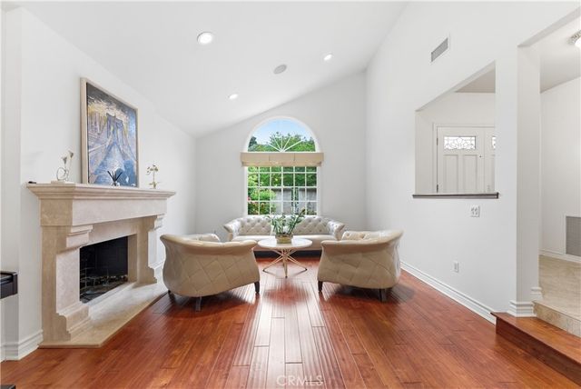 19511 Rosita, Tarzana, CA 91356