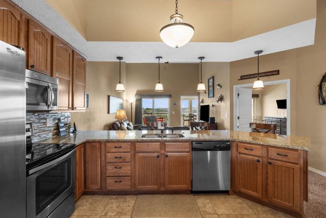 200 Majestic Drive 2-411, Branson, MO 65616