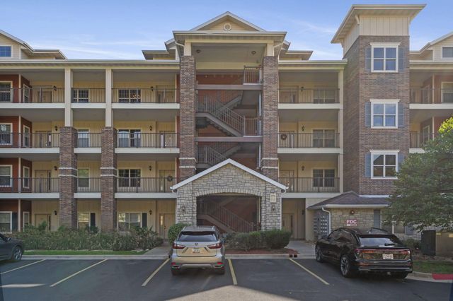 200 Majestic Drive 2-411, Branson, MO 65616