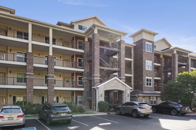 200 Majestic Drive 2-411, Branson, MO 65616